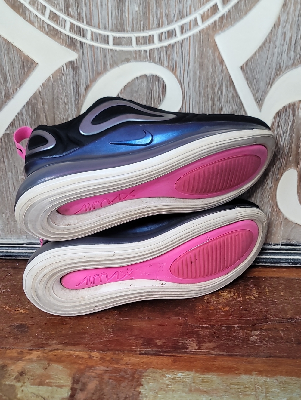 Nike Wmns Air Max 720 'Black Laser Fuchsia' Wmns 6 (Good Cond) Fast Shipping - Picture 13 of 15